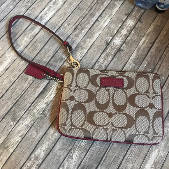 Coach Wristlet Never Used - Picture 1 of 3